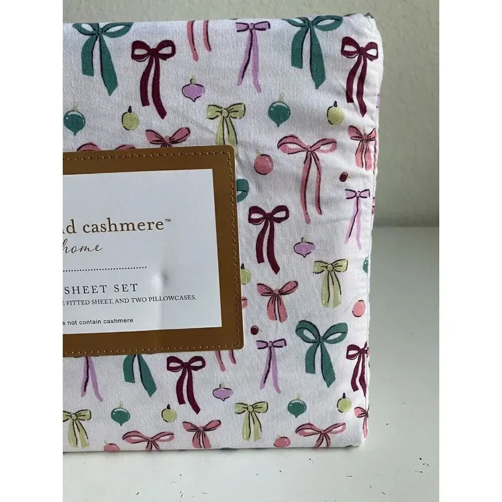 Cupcakes and Cashmere Bows Ornaments QUEEN SIZE Sheet‎ Set Christmas Bows NEW